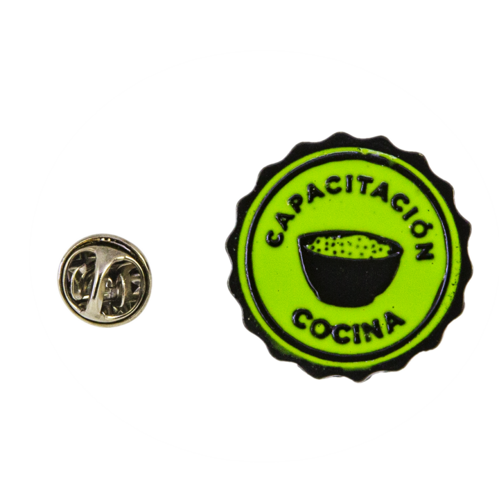 Pin con resina y esmalte