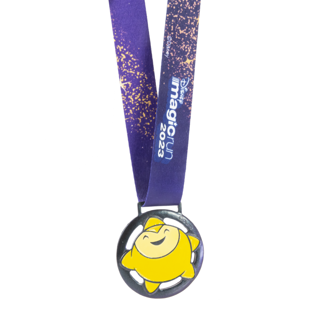 Medalla Disney Wish metal y resina